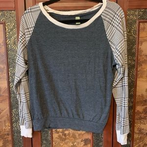 HOUNDSTOOTH LONGSLEEVE